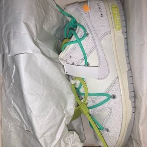 Offwhite dunk lows lot14 size 9